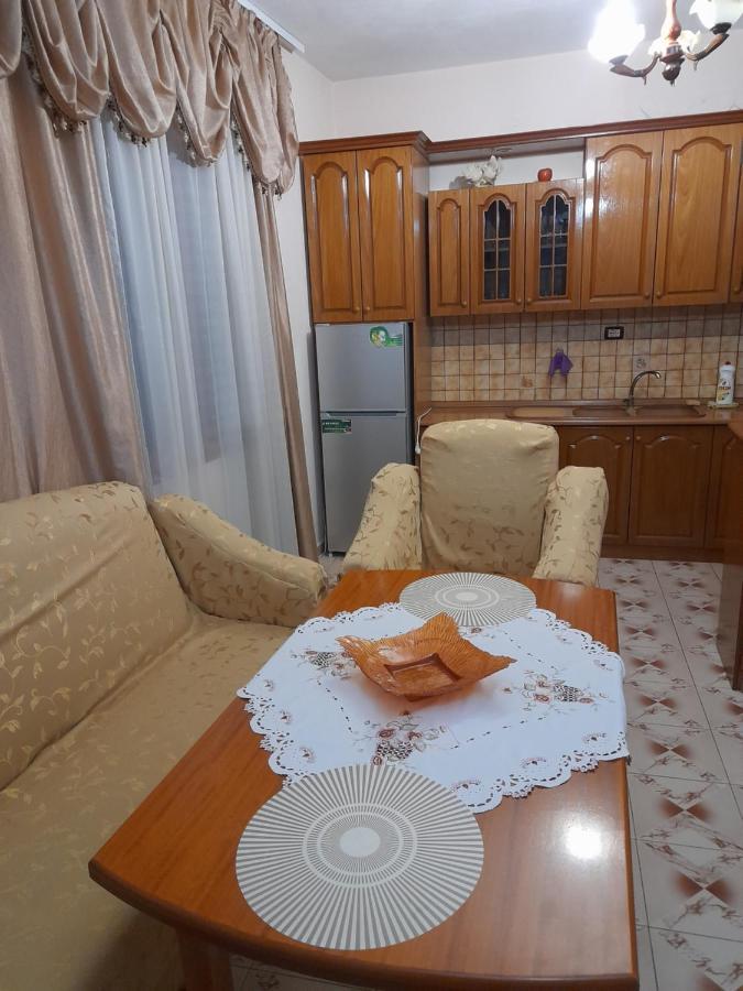 クチョヴァCortina House Beratアパートメント エクステリア 写真