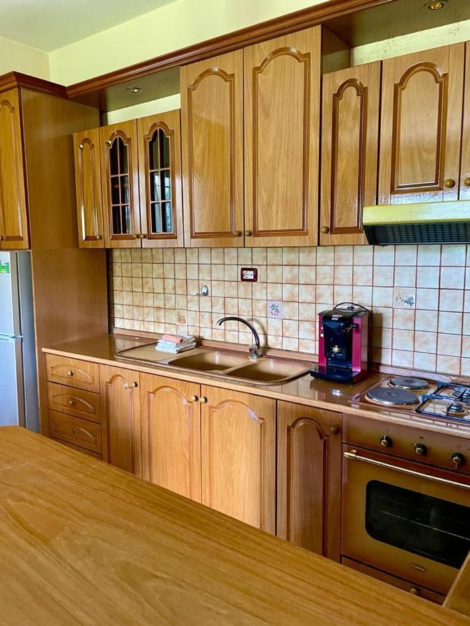 クチョヴァCortina House Beratアパートメント エクステリア 写真