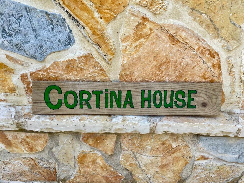 クチョヴァCortina House Beratアパートメント エクステリア 写真