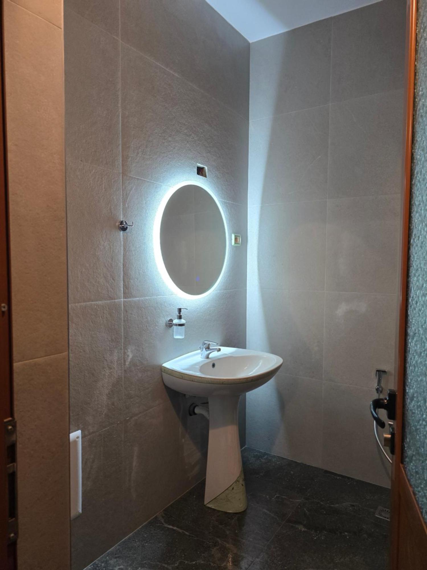 クチョヴァCortina House Beratアパートメント エクステリア 写真